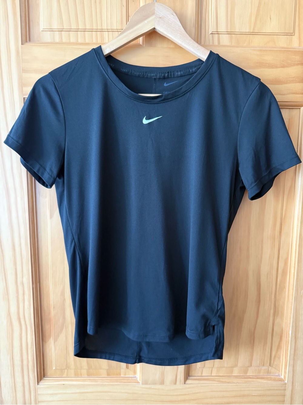 Nike Women’s Black Performance Tee